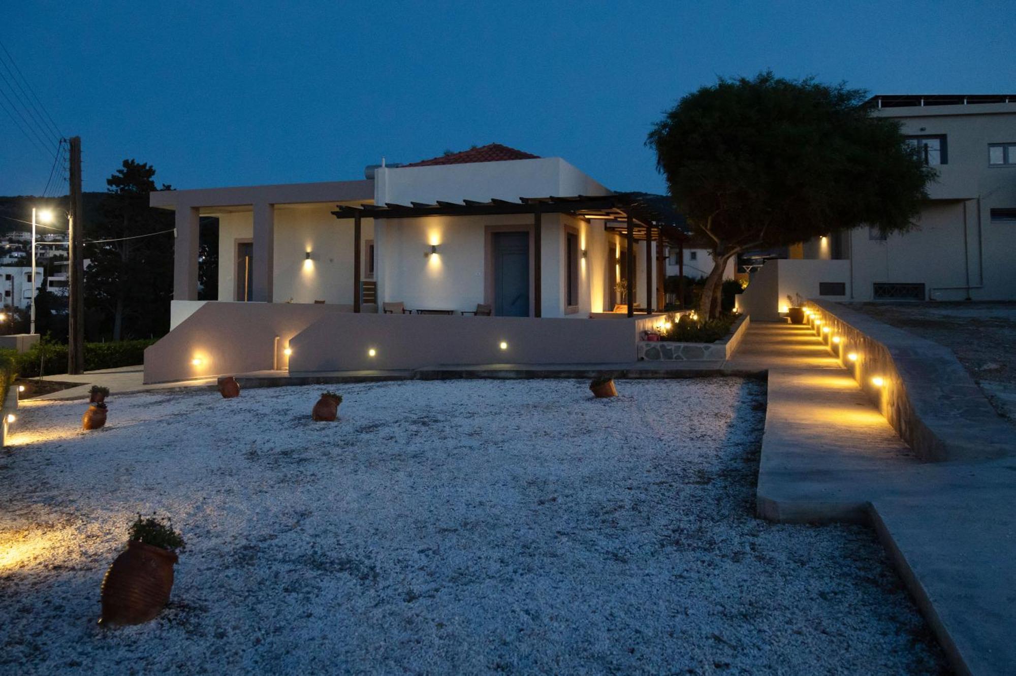 Oinoni'S Home - Xanthipi Studio Souvala Exterior photo